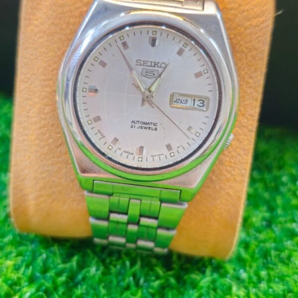 Seiko 5 Automatic 7s26 caliber 21-jewels 37mm dial  japan made watch for Men's (Used)