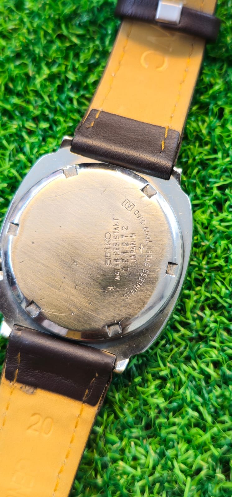 WhatsApp Image 2026-01-22 at 9.55.21 AM (1) Vintage 1970s Seiko 5 Automatic 7009 caliber 21-jewels 38mm dial japan made watch for Men's (Used) - Image 4