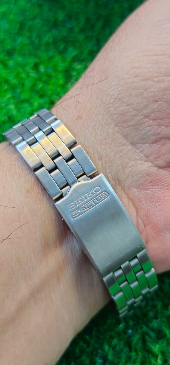 WhatsApp Image 2026-01-23 at 10.03.09 AM Vintage 1970s Seiko 5 Actus Automatic 7019 caliber 21-jewels JDM 37mm dial japan made watch for Men's (Used) - Image 3