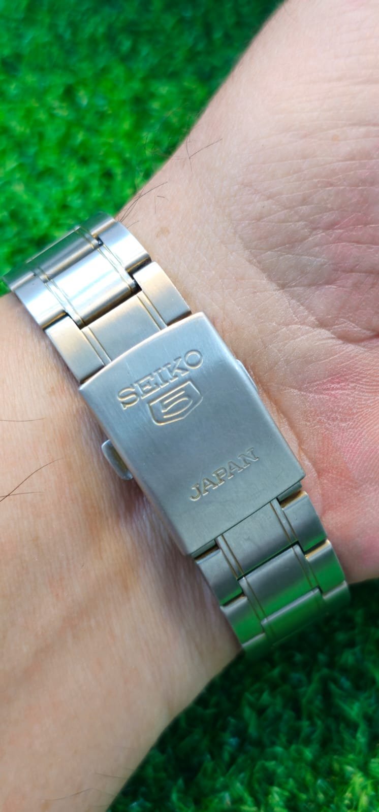 WhatsApp Image 2026-01-23 at 10.10.05 AM (5) Seiko 5 Automatic 7s26 caliber 21-jewels 39mm japan made watch for Men's (Used) - Image 3