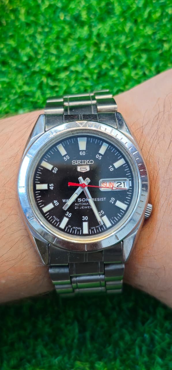 WhatsApp Image 2026-01-23 at 10.12.51 AM (2) Seiko 5 Automatic 7s26 caliber 21-jewels 40mm japan made watch for Men's (Used) - Image 2