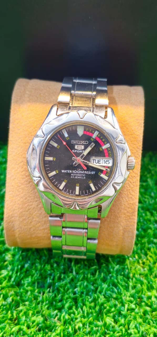 WhatsApp Image 2026-01-23 at 10.17.08 AM Seiko 5 Automatic 7s36 caliber 23-jewels 39mm japan made watch for Men's (Used) - Image 1