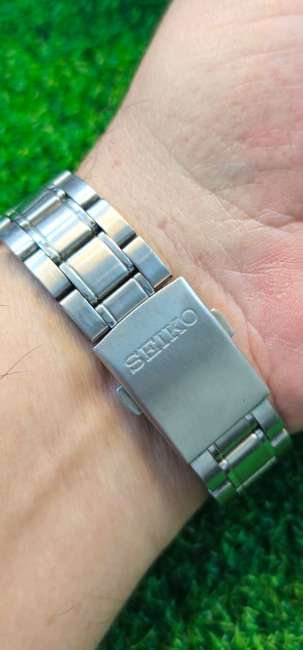 WhatsApp Image 2026-01-23 at 10.17.09 AM (2) Seiko 5 Automatic 7s36 caliber 23-jewels 39mm japan made watch for Men's (Used) - Image 3