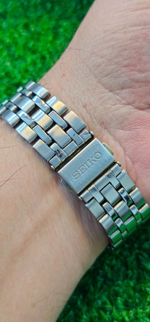 WhatsApp Image 2026-01-23 at 10.19.15 AM (2) Seiko 5 Automatic 7s36 caliber 23-jewels 37mm japan made watch for Men's (Used) - Image 3