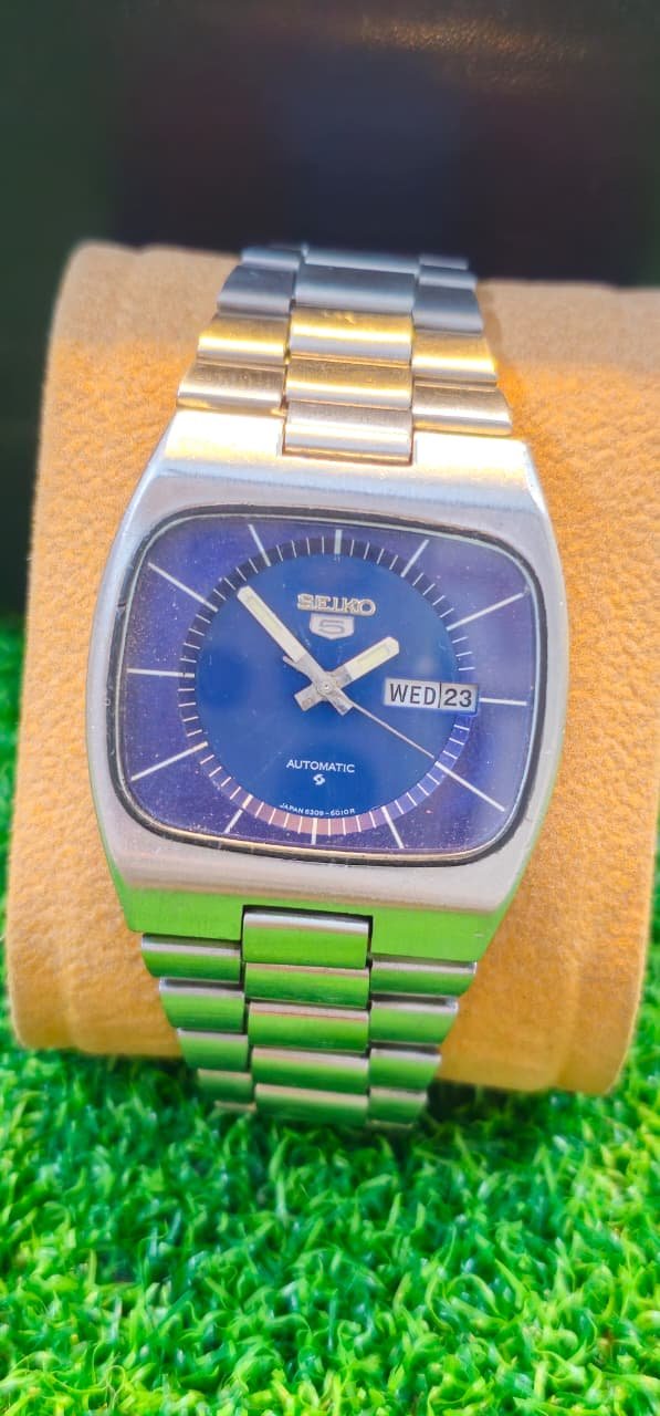 WhatsApp Image 2026-01-23 at 10.27.15 AM 1960s Seiko 5 Automatic 6309 caliber 21-jewels 39mm japan made watch for Men's (Used) - Image 1