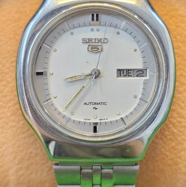 1970s Seiko 5 Automatic 7009 caliber 21-jewels 37mm japan made watch for Men's (Used)