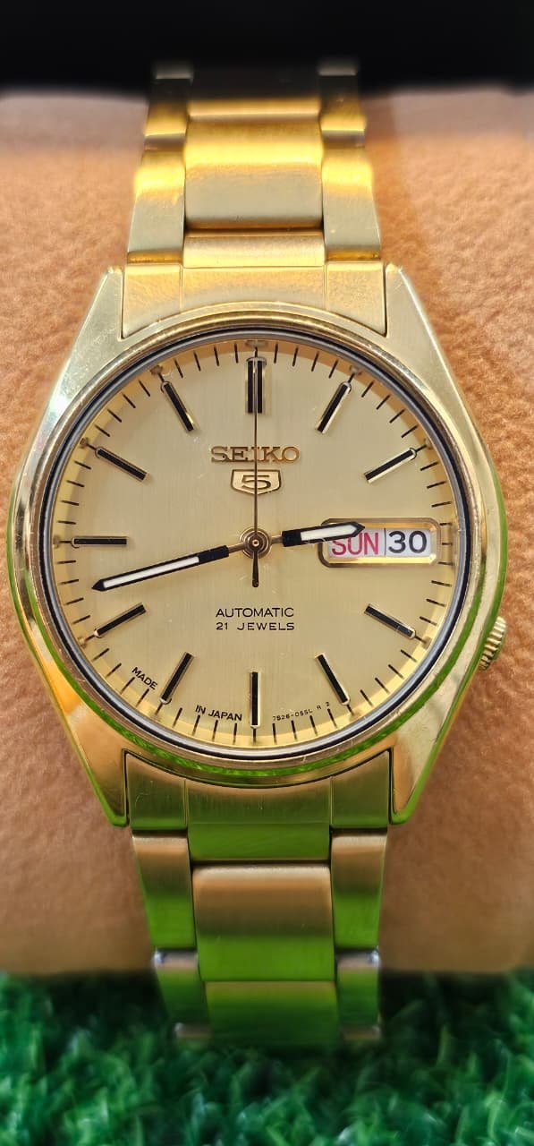 WhatsApp Image 2026-01-23 at 10.41.58 AM Seiko 5 Automatic 7s26 caliber 21-jewels 37mm japan made watch for Men's (Used) - Image 1