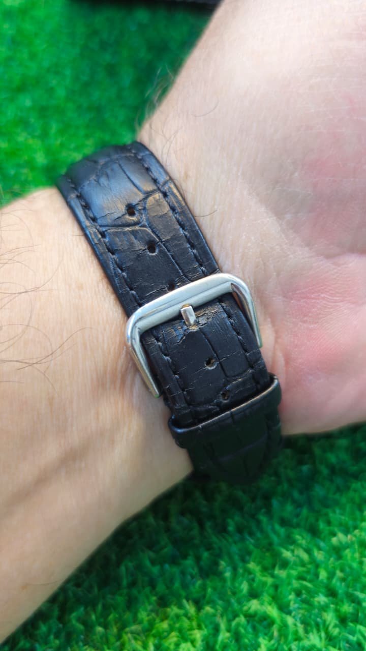 WhatsApp Image 2026-01-24 at 1.29.30 PM (2) Vintage 1970s Oris Manual Handwind 17-jewels Switzerland 🇨🇠made Men's watch(Used) - Image 3