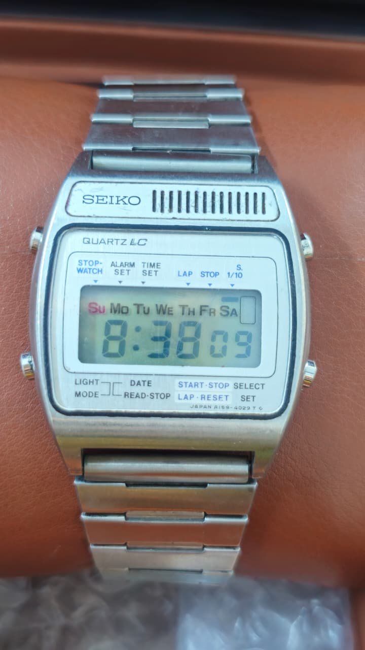 WhatsApp Image 2026-01-24 at 11.01.19 AM Vintage Seiko LC Alarm Quartz Chronograph Japan made Men's watch (Used) - Image 1