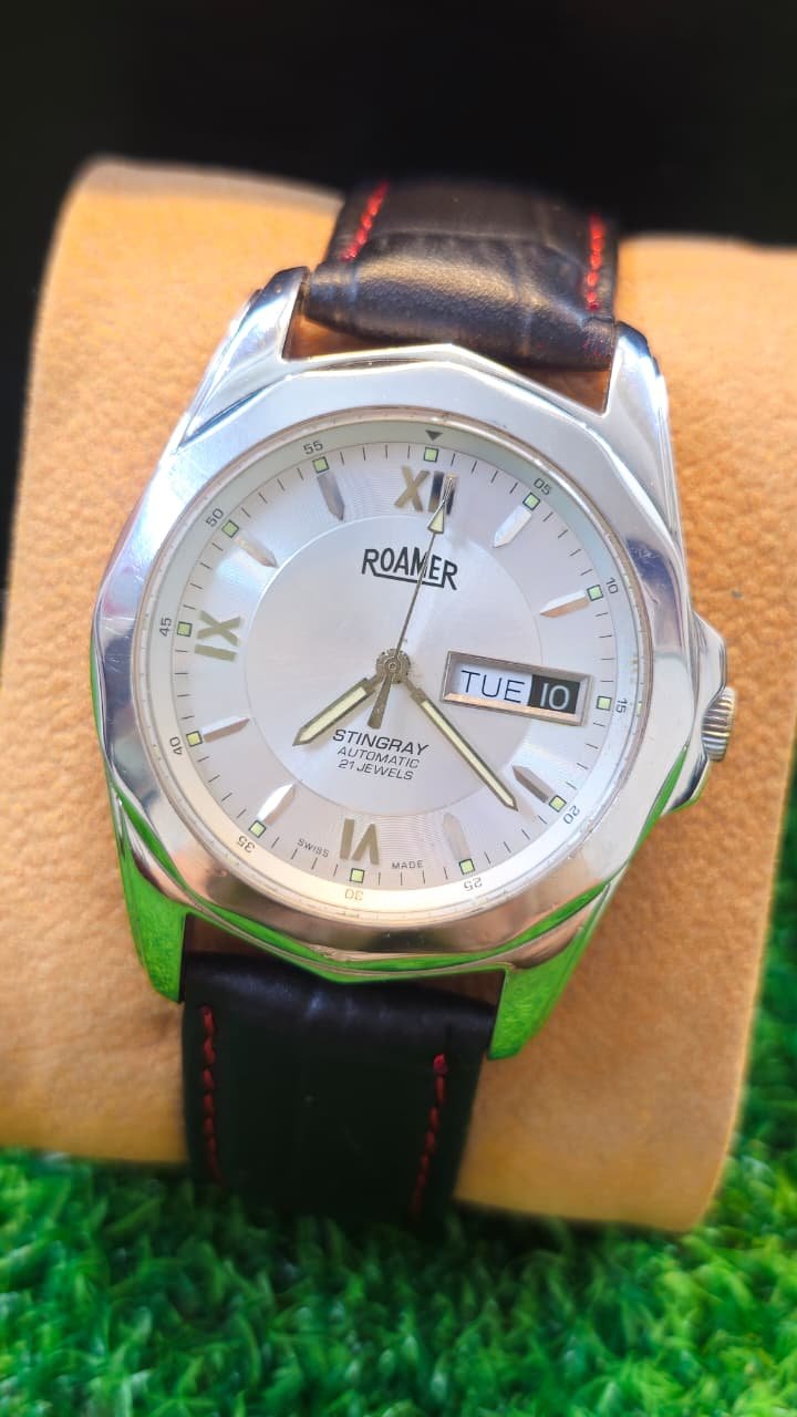 WhatsApp Image 2026-01-24 at 11.32.08 AM Vintage 1980s Roamer Stingray Automatic 21-Jewels Switzerland 🇨🇠made Men's watch (Used) - Image 1