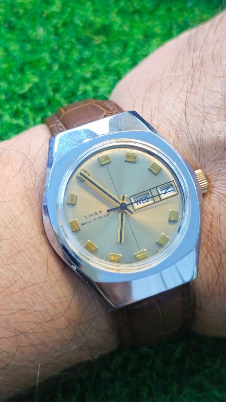 WhatsApp Image 2026-01-24 at 2.36.29 PM (1) Vintage 1970s Timex Marlin Day-Date Mechanical Hand-Wind USA 🇺🇸 Made Men's Watch (Used) - Image 2