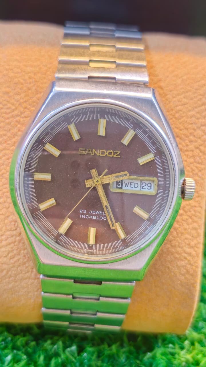 WhatsApp Image 2026-01-24 at 2.57.42 PM Vintage 1970s Sandoz Mechanical Automatic 25-Jewels Switzerland 🇨🇠Made Men's watch (Used) - Image 1