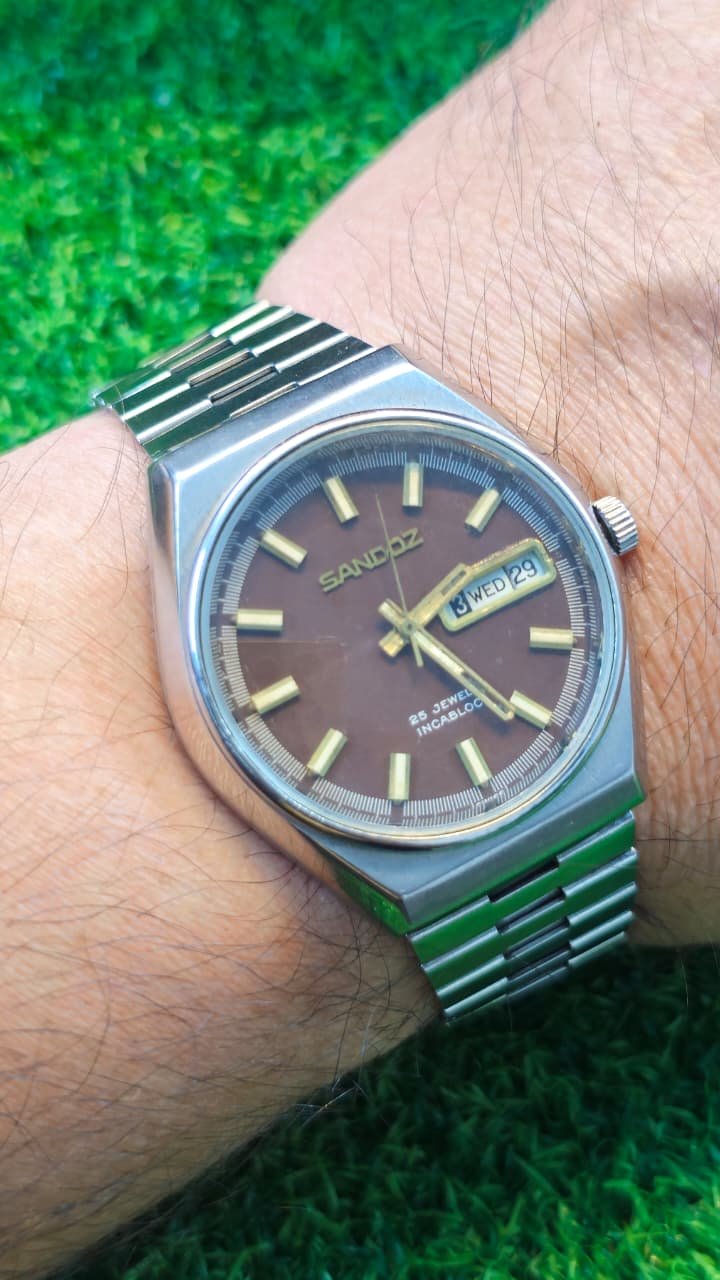 WhatsApp Image 2026-01-24 at 2.57.43 PM (1) Vintage 1970s Sandoz Mechanical Automatic 25-Jewels Switzerland 🇨🇠Made Men's watch (Used) - Image 2