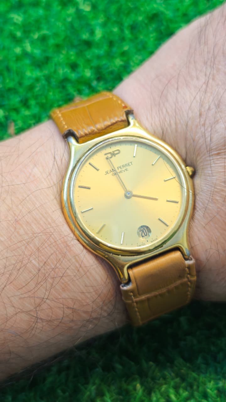 WhatsApp Image 2026-01-24 at 4.07.36 PM Vintage Jean Perret Geneve quartz Switzerland 🇨🇠made Unisex Watch (Used) - Image 2