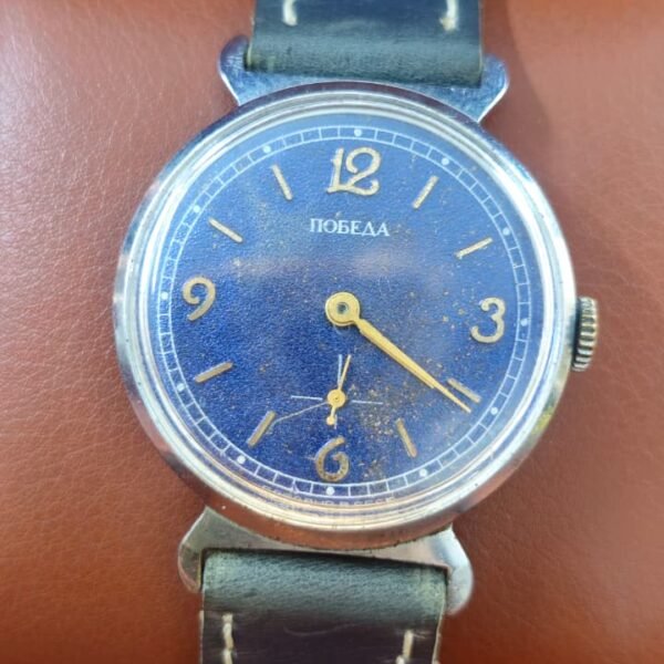 vintage 1940s Pobeda Russian Mechanical Hand-Wind 2602 caliber USSR made Men's watch (Used)