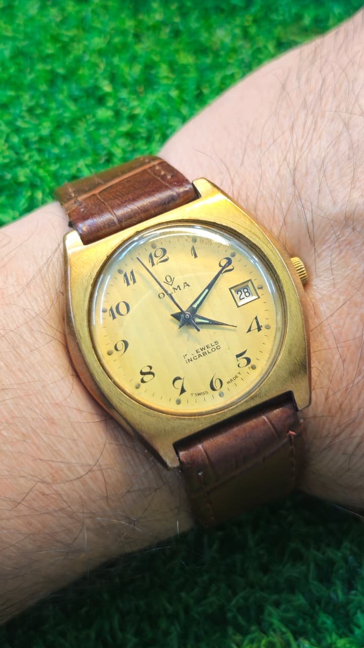 WhatsApp Image 2026-01-25 at 10.52.59 AM Vintage 1960s Vintage OLMA mechanical Handwind 17-jewels Switzerland Made Men's Watch (Used) - Image 2