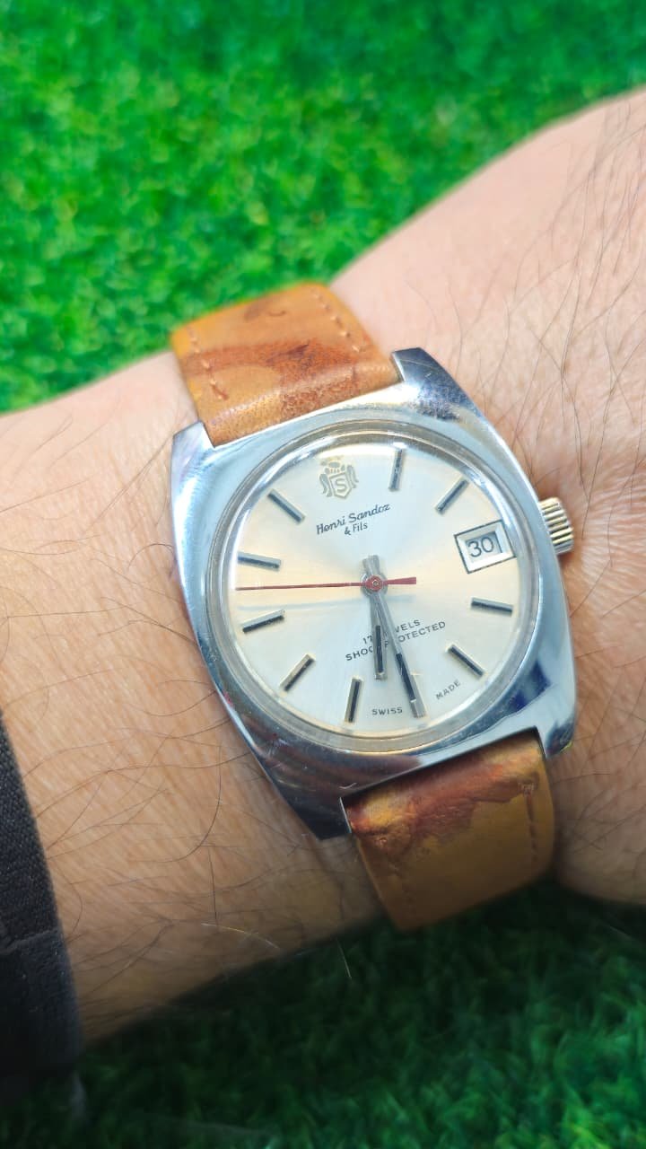WhatsApp Image 2026-01-25 at 10.58.51 AM (1) Vintage Henri Sandoz & Fils mechanical Handwind 17-jewels Switzerland π¨π made Men's watch (Used) - Image 2