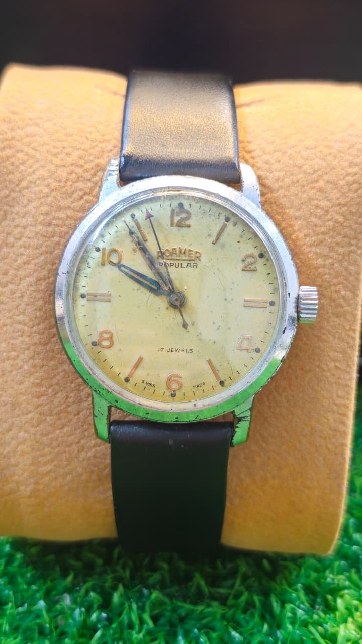 WhatsApp Image 2026-01-25 at 11.14.16 AM Vintage 1960s Roamer Popular 17-jewels Mechanical Hand-Wind Switzerland 🇨🇠made Men's watch (Used) - Image 1