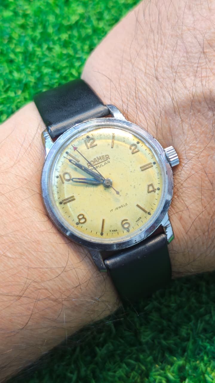 WhatsApp Image 2026-01-25 at 11.14.20 AM Vintage 1960s Roamer Popular 17-jewels Mechanical Hand-Wind Switzerland 🇨🇠made Men's watch (Used) - Image 2