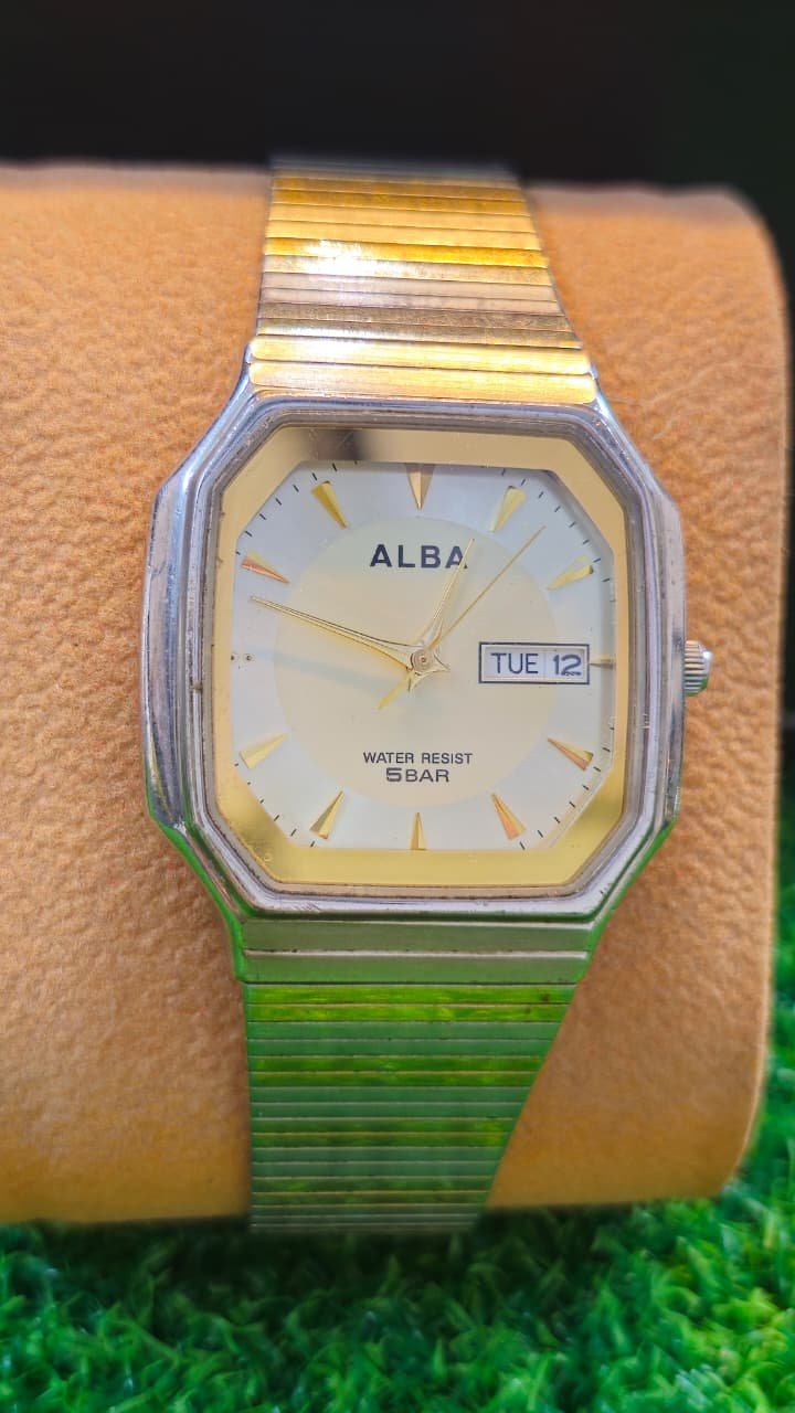 WhatsApp Image 2026-01-26 at 6.03.44 PM Vintage Alba(Seiko) Quartz Japan made Men's watch (Used) - Image 1