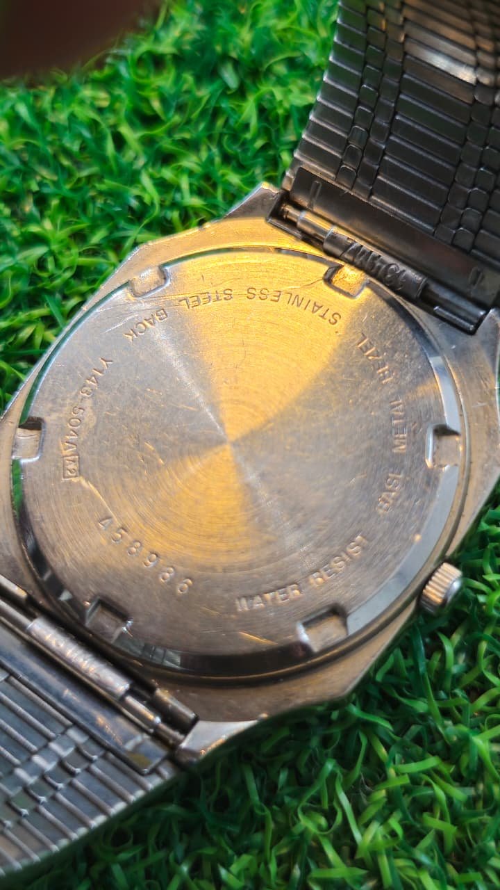 WhatsApp Image 2026-01-26 at 6.03.45 PM Vintage Alba(Seiko) Quartz Japan made Men's watch (Used) - Image 4