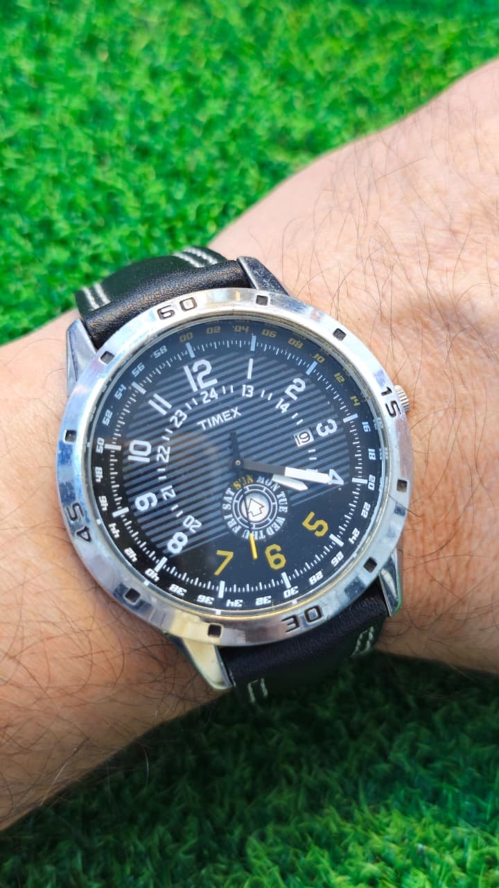 WhatsApp Image 2026-01-26 at 6.15.46 PM (2) Timex Analogue Quartz movement Japan made Men's watch (Used) - Image 2