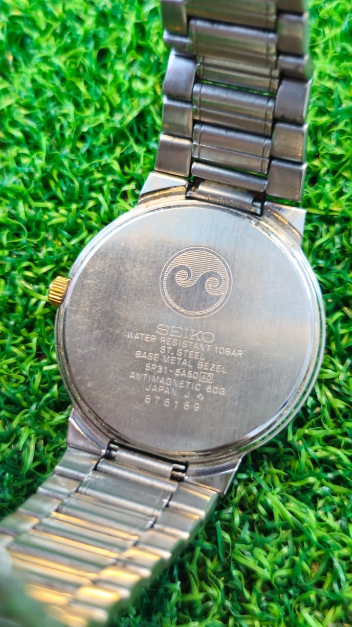 WhatsApp Image 2026-01-30 at 1.01.33 PM Vintage 1980s Seiko Spirit Roman numerals (JDM) Quartz movement Japan made Ladies watch (Used) - Image 4