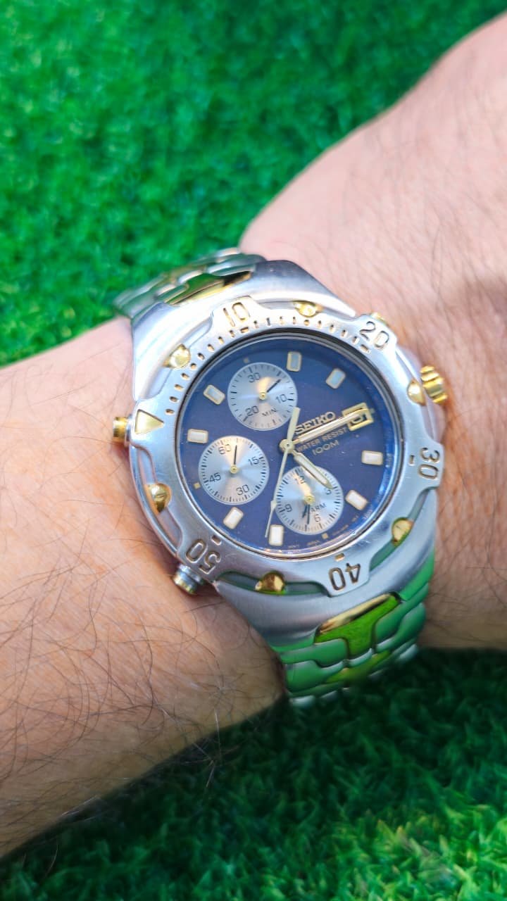 WhatsApp Image 2026-01-30 at 1.10.22 PM Vintage Seiko Alarm Chronograph Quartz Movement 100M Japan made Men's watch (Used) - Image 2