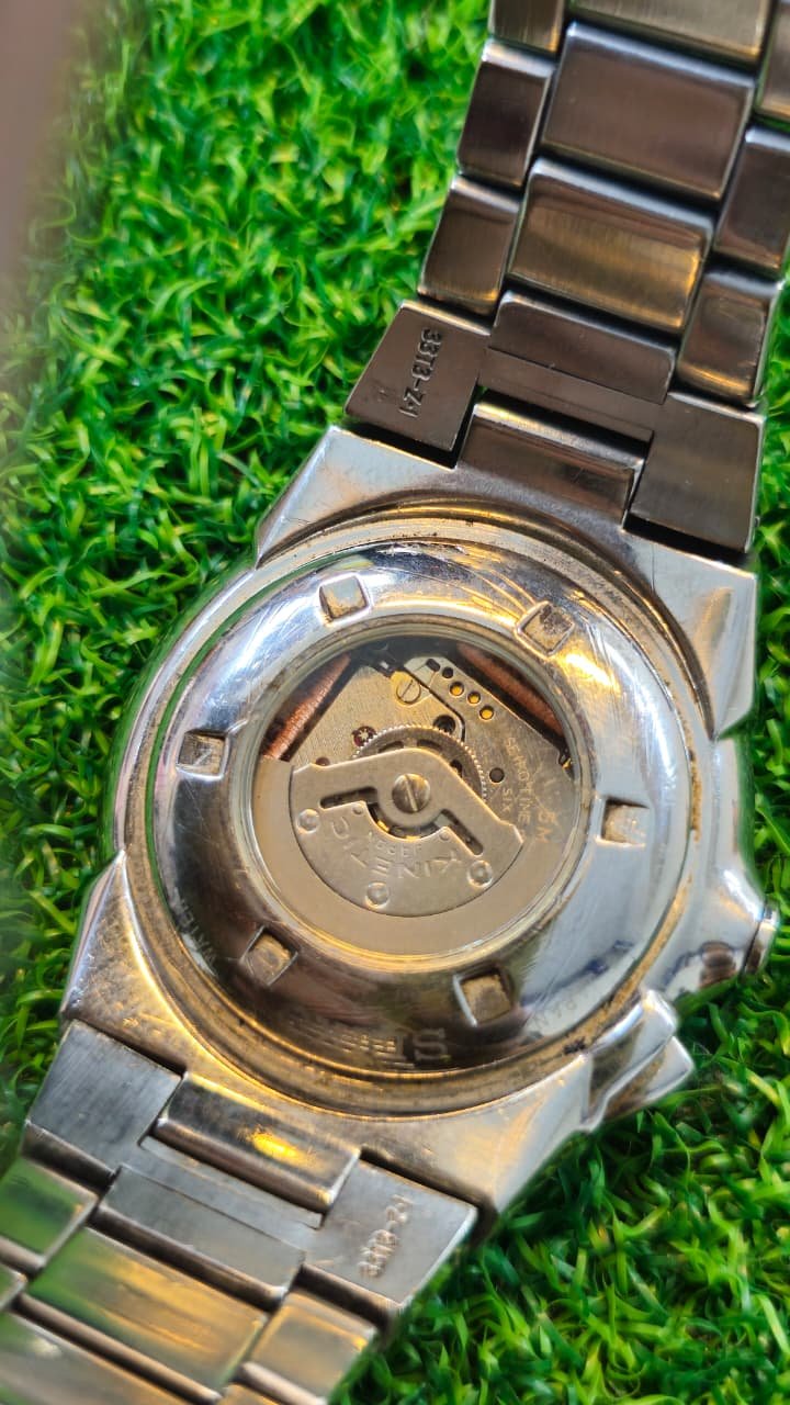 WhatsApp Image 2026-01-30 at 1.21.27 PM (1) Seiko Kinetic 100M Quartz movement Japan made Men's watch (Used) - Image 4