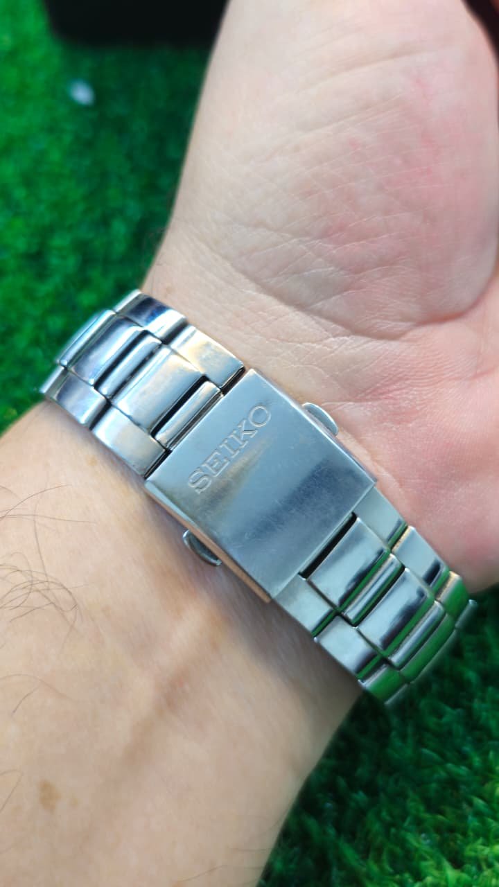 WhatsApp Image 2026-01-30 at 11.08.03 AM (1) Seiko Chronograph model SNAD99P1 100M Quartz movement Japan made Men's watch (Used) - Image 3