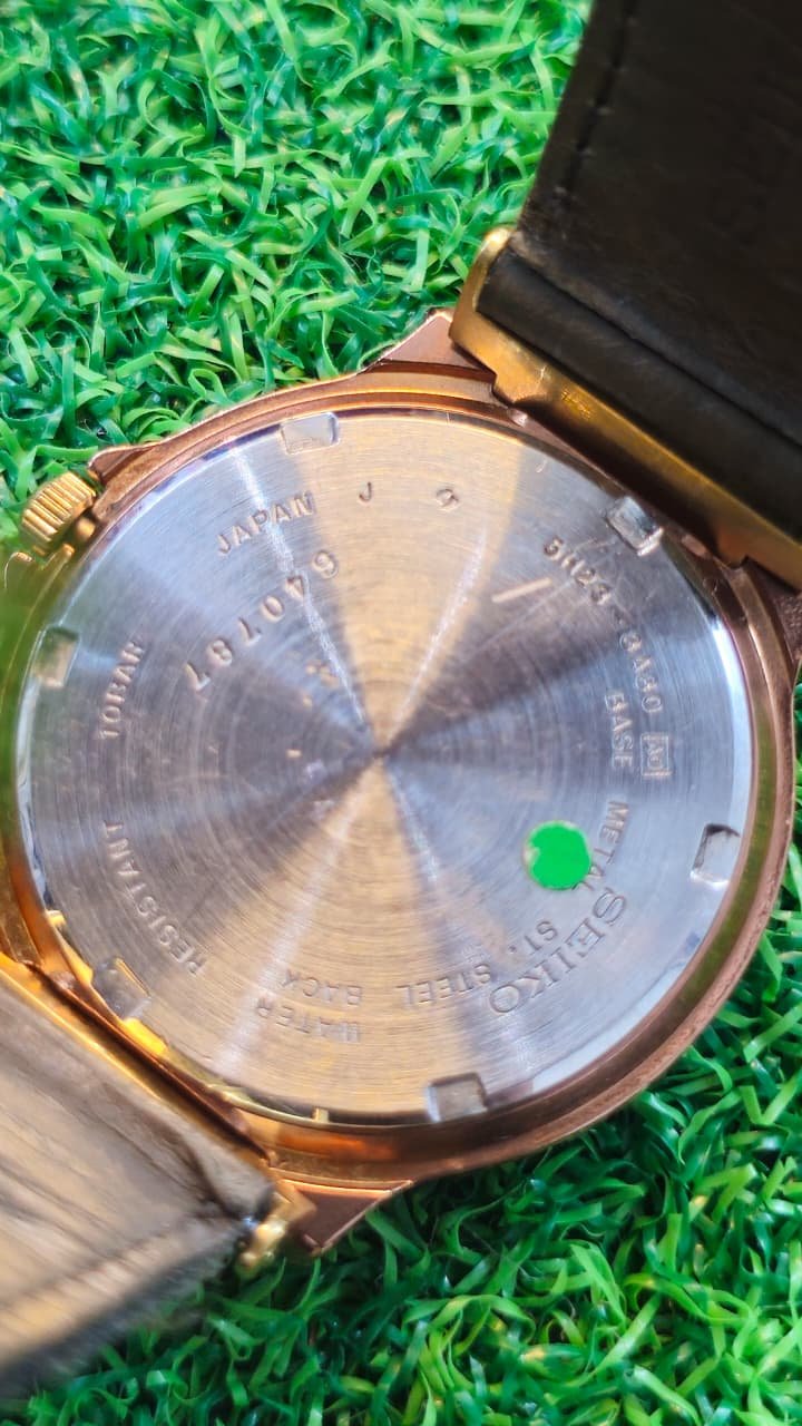 WhatsApp Image 2026-02-02 at 11.11.38 AM Vintage Seiko SQ 100M Quartz Sector Dial JDM watch for Men’s (New) - Image 4