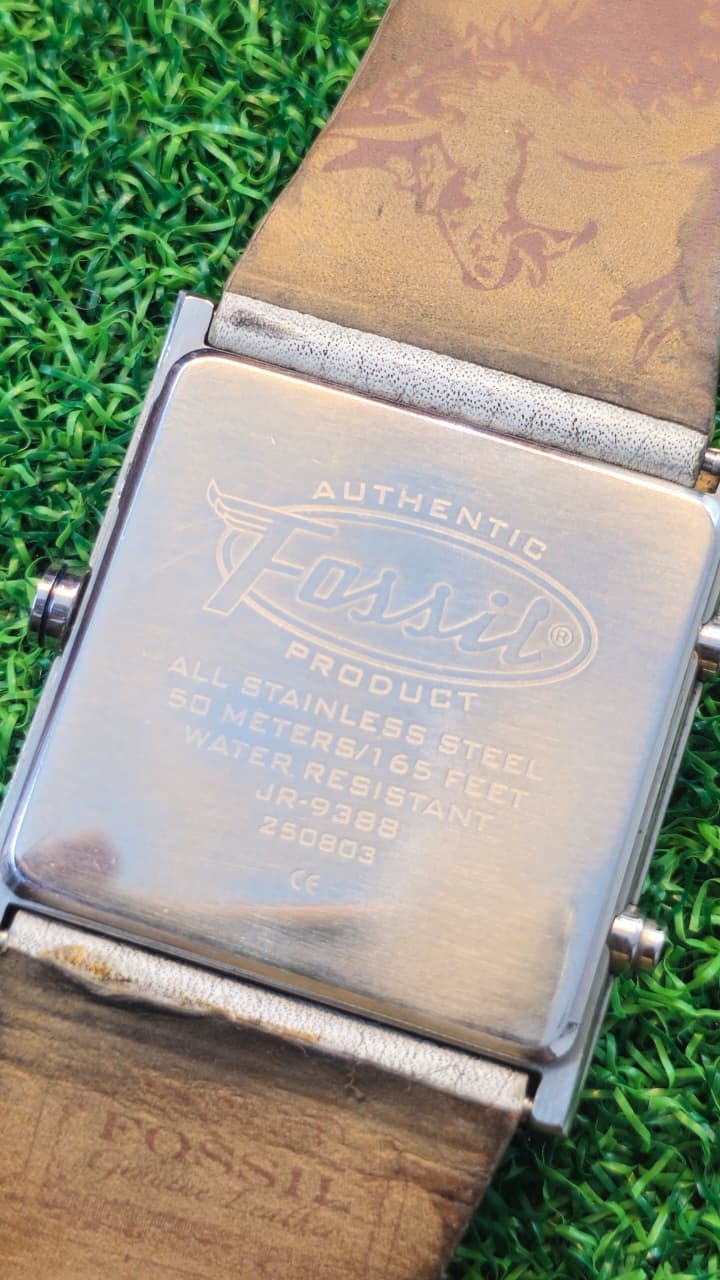 WhatsApp Image 2026-02-02 at 11.40.38 AM Fossil Big Tic JR-9388 Ana Digi Japanese Quartz movement watch for Men's (Used) - Image 4