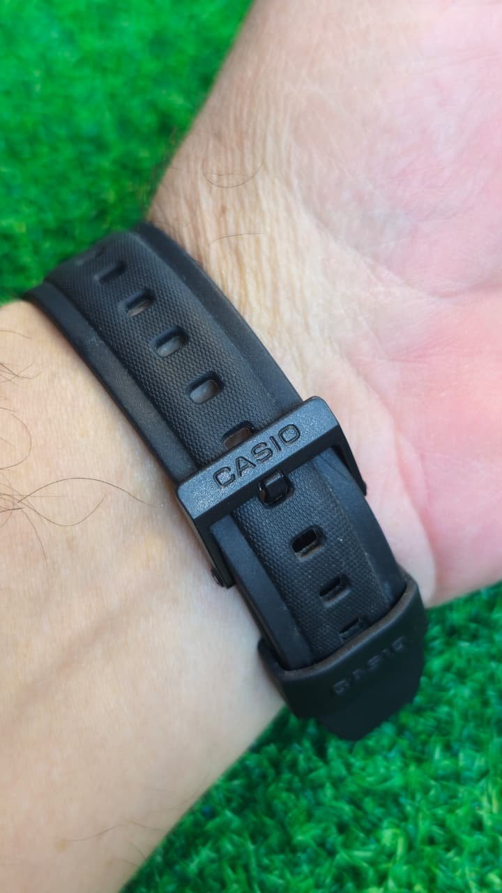 WhatsApp Image 2026-02-04 at 2.16.51 PM Casio MW-600F-2AVDF, a durable sports timepiece from Casio's Youth/Standard series (Used) - Image 3