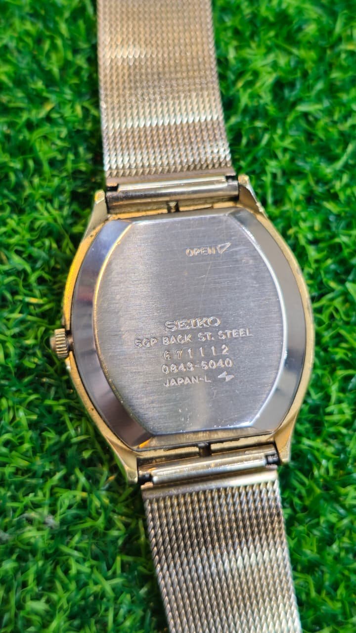 WhatsApp Image 2026-02-14 at 6.12.07 PM Vintage 1970 Seiko Quartz 0843-5040 Tiger Eye Japan made Men's watch (Used) - Image 4