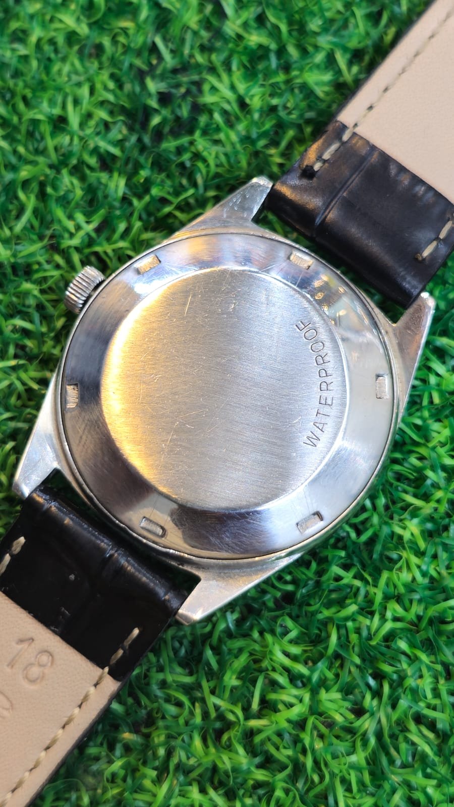 WhatsApp Image 2026-02-15 at 11.47.50 AM (1) Vintage Omega Genève Automatic, reference 166.041, 1968–1969 Omega Calibre 565 Switzerland 🇨🇭 made Men's watch (Used) - Image 4