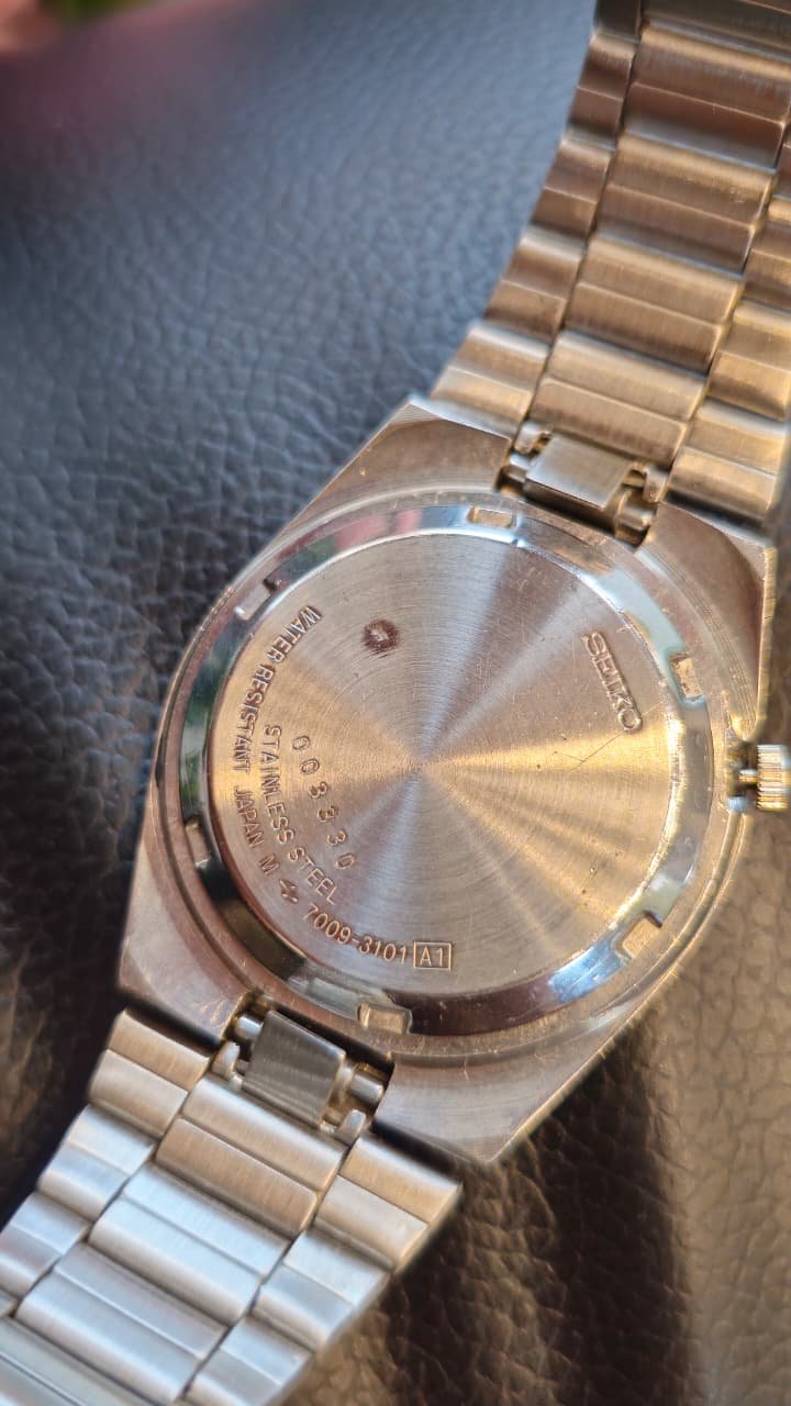 WhatsApp Image 2026-02-24 at 3.20.47 PM (1) Vintage Seiko 5 "Railway Time" Automatic 21-Jewels Japan made Men's watch (Used) - Image 4