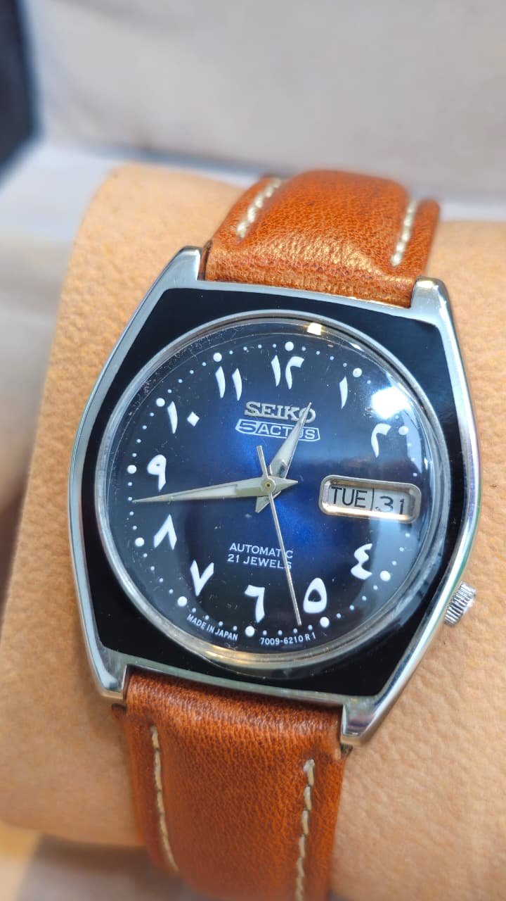 WhatsApp Image 2026-04-14 at 4.11.10 PM (1) Vintage Seiko 5 Actus Automatic 7009 caliber 21-jewels Blue Arabic Dial Japan made Men’s watch (Used) - Image 1