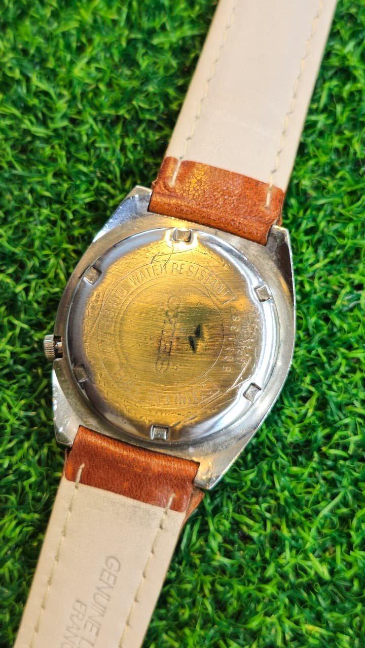 WhatsApp Image 2026-04-14 at 4.11.11 PM Vintage Seiko 5 Actus Automatic 7009 caliber 21-jewels Blue Arabic Dial Japan made Men’s watch (Used) - Image 4