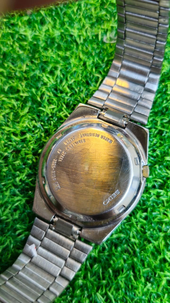 WhatsApp Image 2026-04-16 at 4.44.23 PM Vintage Seiko 5 Automatic 7s26 caliber 21-jewels Blue Racer Dial Japan made Men’s watch (Used) - Image 4