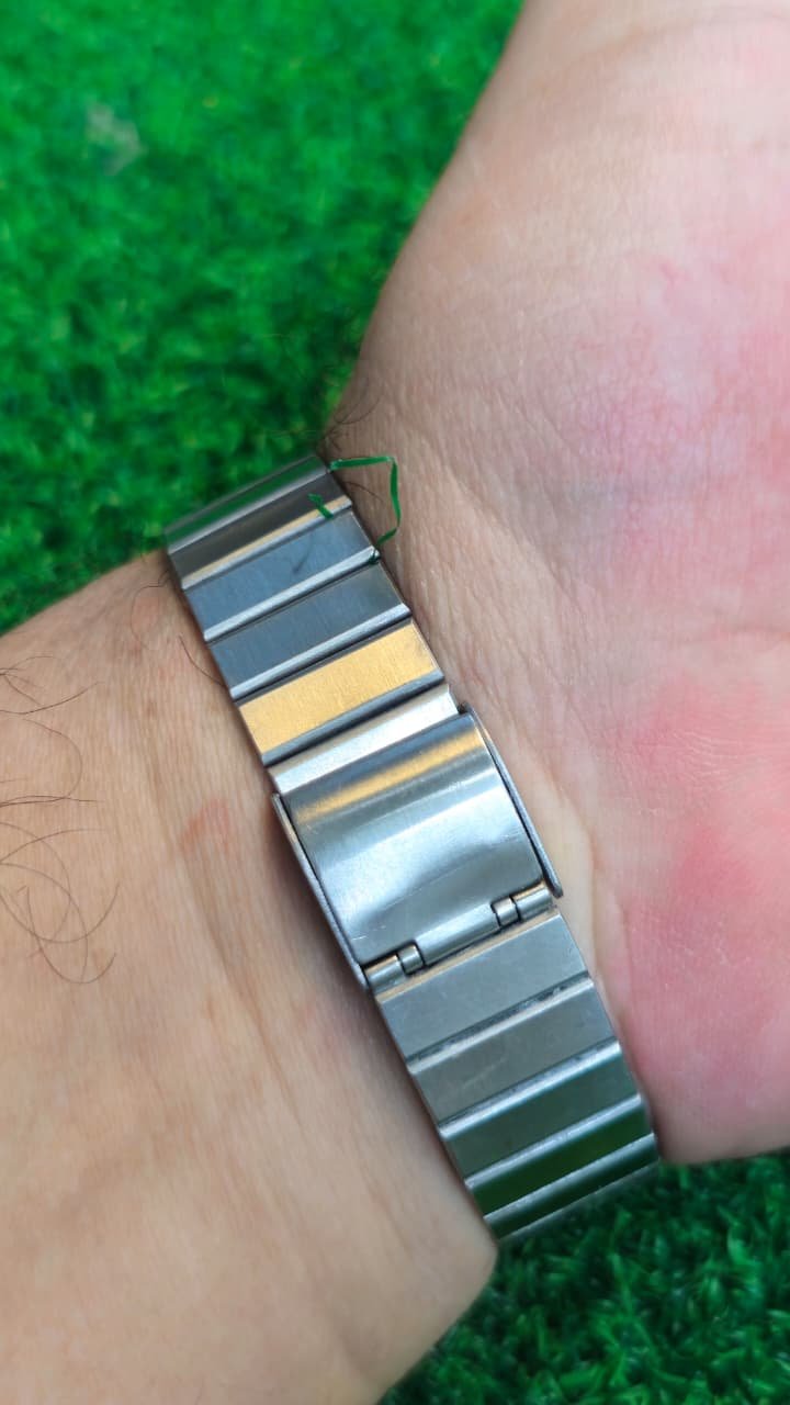 WhatsApp Image 2026-06-10 at 4.41.16 PM ๐บ The "TV Case" Maverick: 1970s Seiko 5 Automatic (Caliber 7019) 21-Jewels Japan made Men's watch (Used) - Image 3