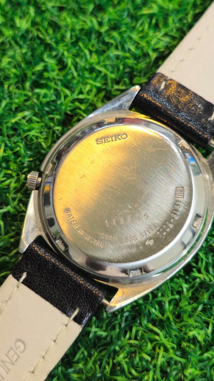 WhatsApp Image 2026-06-13 at 12.43.20 PM (3) Vintage 1980s Seiko 5 Automatic 7009 caliber 21-jewels Brown Dial Japan made Men’s watch (Used) - Image 4