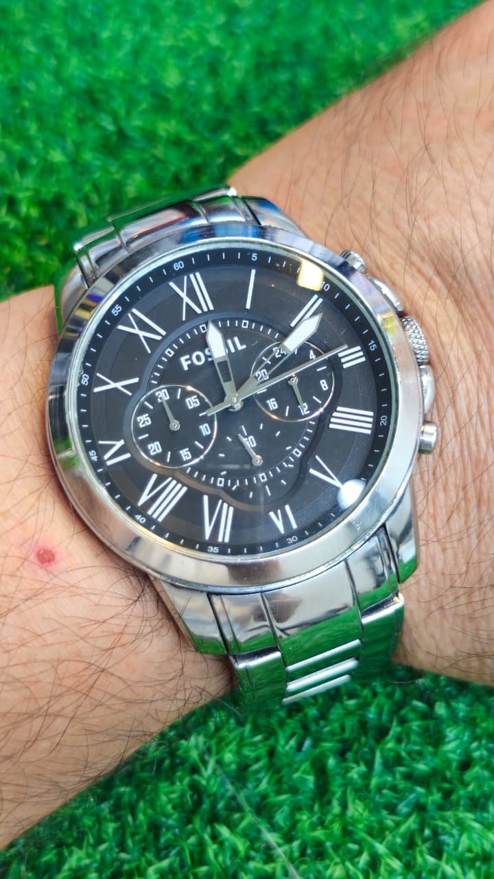 WhatsApp Image 2026-07-08 at 1.08.20 PM Fossil "Grant" Chronograph — Roman Numeral, Tri-Subdial Japan made Men's watch (Used) - Image 2