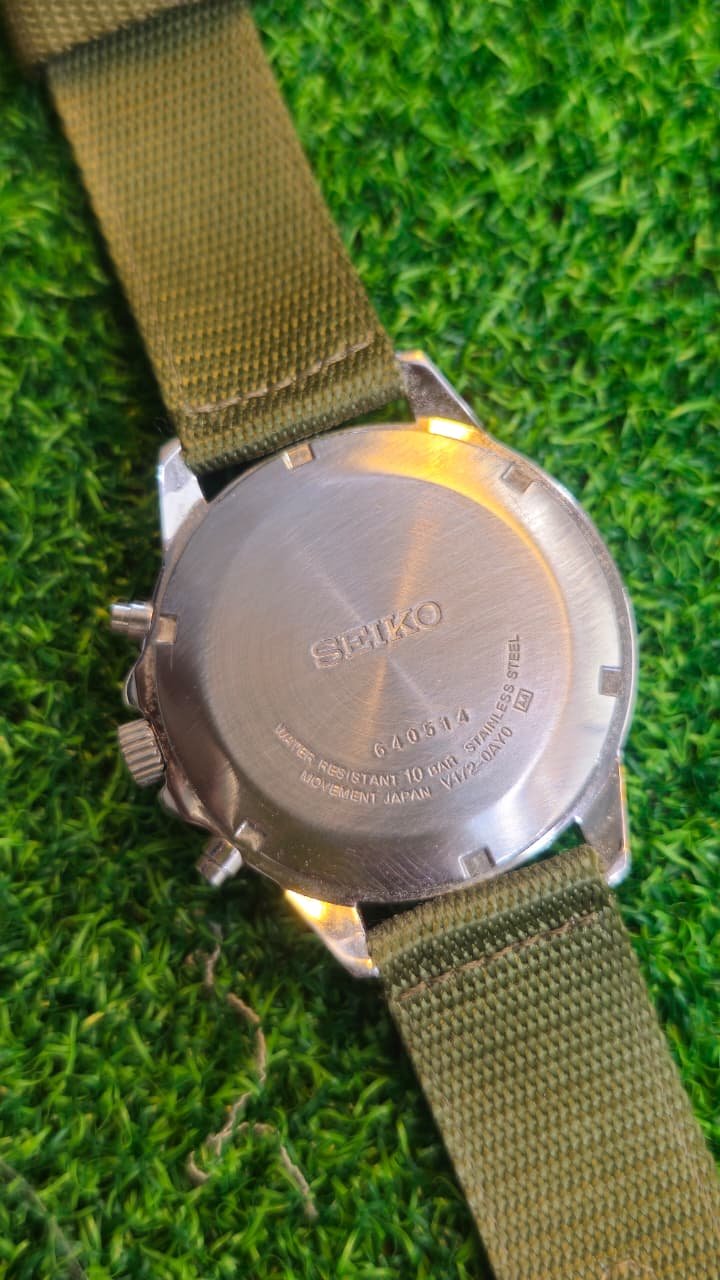 WhatsApp Image 2026-07-08 at 3.54.50 PM (1) Seiko Solar Chronograph — Green Dial, Alarm Function (V172-0BG8) New Solar Battery Installed (Used) - Image 4