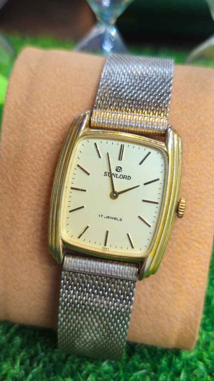 WhatsApp Image 2026-07-08 at 6.19.20 PM (2) Vintage SUNLORD 17 JEWELS β Mechanical Hand-Wind Watch, Ref. 6524A for Men's (Used) - Image 1