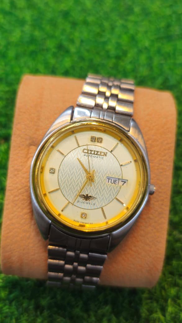 WhatsApp Image 2026-07-18 at 1.52.03 PM **Vintage Citizen Automatic "Eagle" — 21 Jewels, Day-Date, Japan Made Men's watch (Used) - Image 1