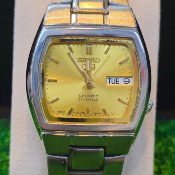 Vintage Seiko 5 Automatic — Radium Dial, Day-Date, Ref. 7S26-1850 caliber 21-jewels japan made Men's watch(Used)