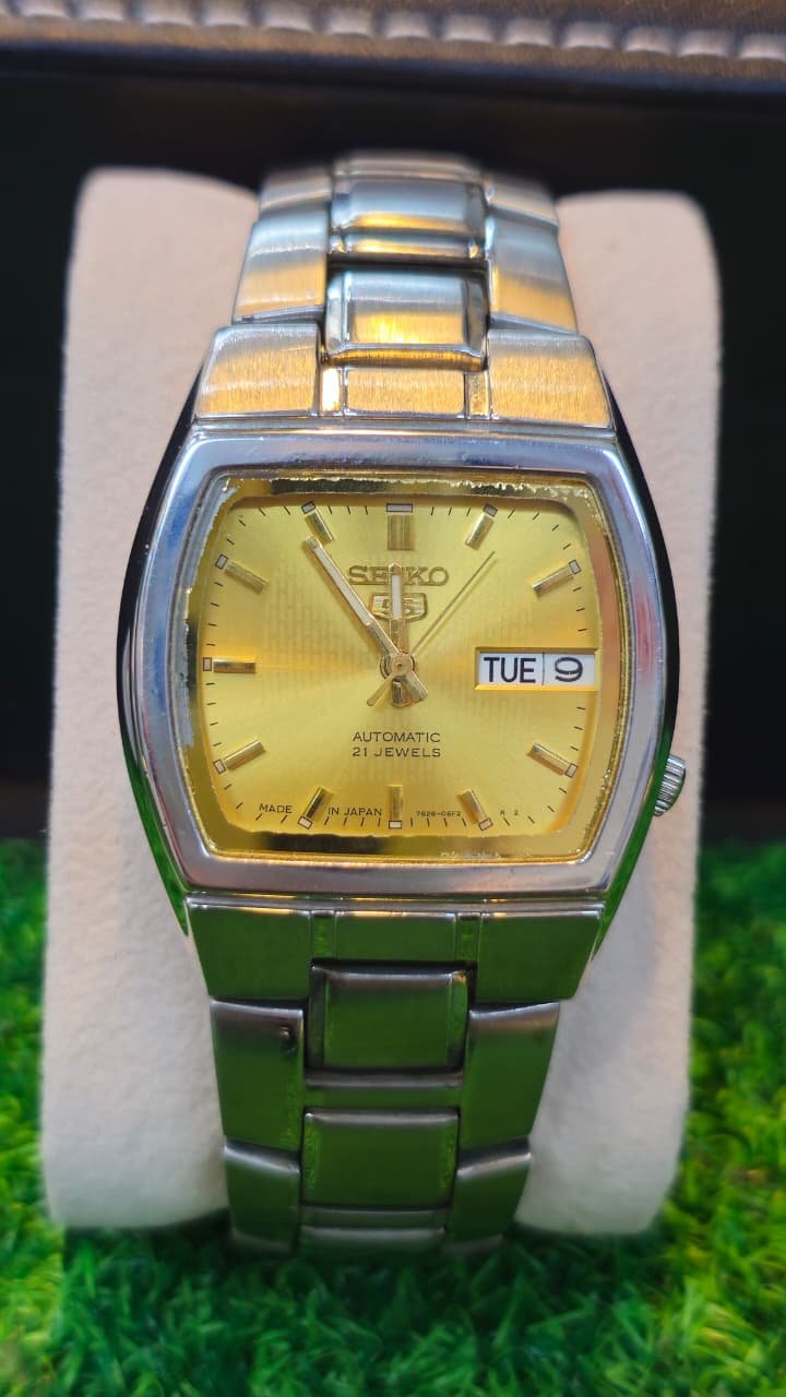WhatsApp Image 2026-07-20 at 12.45.37 PM Vintage Seiko 5 Automatic — Radium Dial, Day-Date, Ref. 7S26-1850 caliber 21-jewels japan made Men's watch(Used) - Image 1