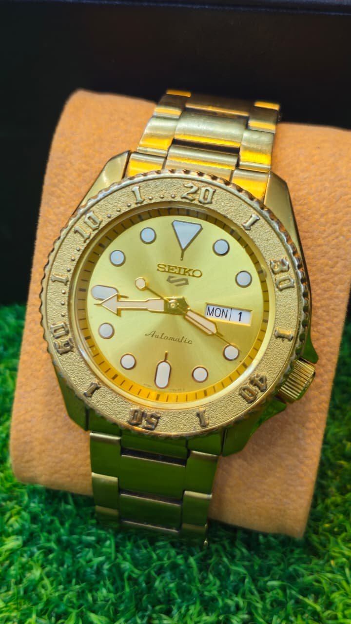 WhatsApp Image 2026-07-20 at 4.52.03 PM Seiko 5 Sports Automatic — Full Gold-Tone, Diver-Style, Day-Date 4R36 Caliber 24-Jewels Japan made Men's watch (Used) - Image 1