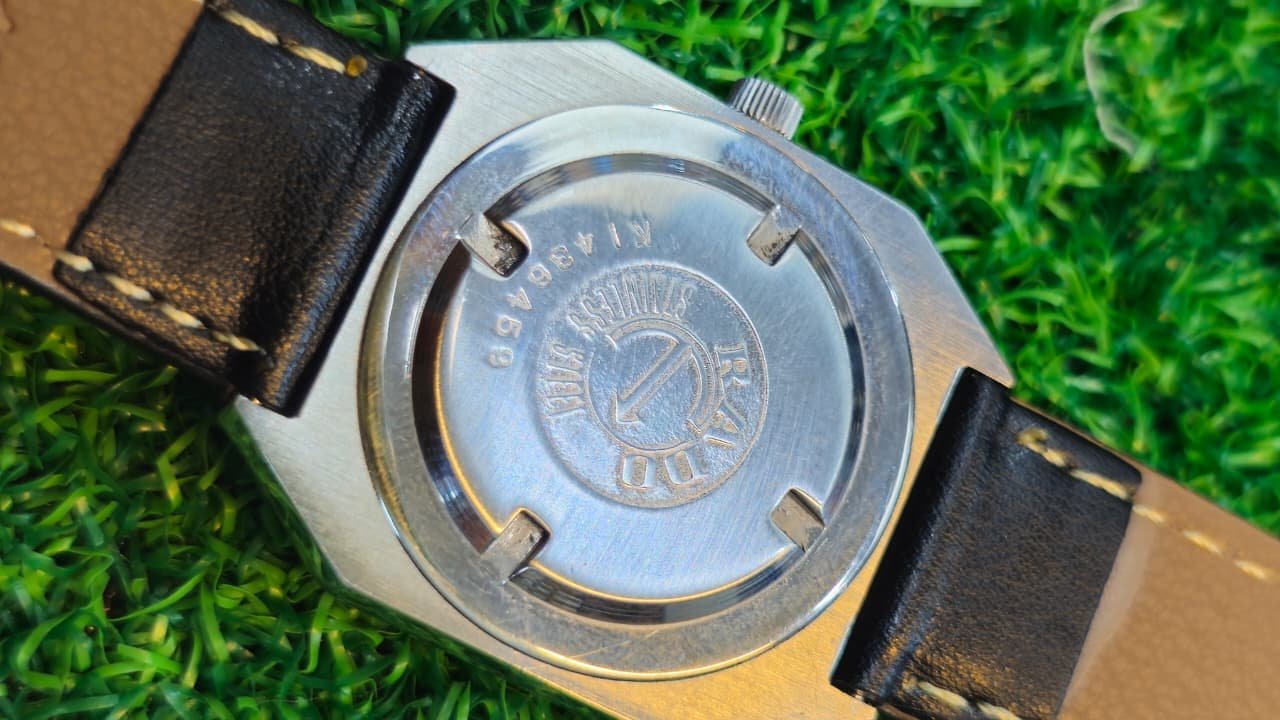 WhatsApp Image 2026-07-20 at 5.01.21 PM Vintage Rado Ratis SR-A — Square Case, Striking Blue Dial Handwind Movement Switzerland 🇨🇭 made Men's watch (Used) - Image 4