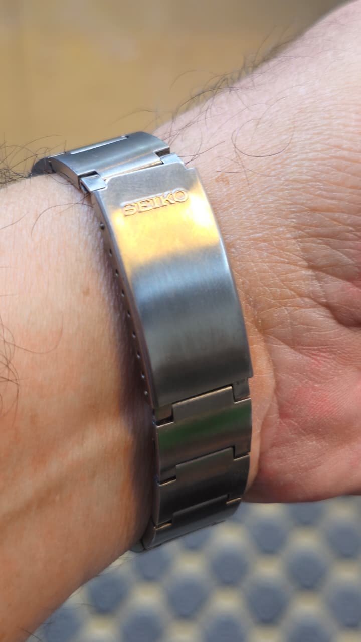 WhatsApp Image 2026-07-20 at 5.15.52 PM (1) Vintage 1970s Seiko Bell-Matic — Automatic Ref. 4006-6100,caliber 17-jewels Alarm Complication, Blue Dial Japan made Men’s watch (Used) - Image 3